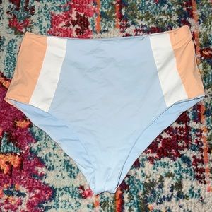 L Space bikini bottoms